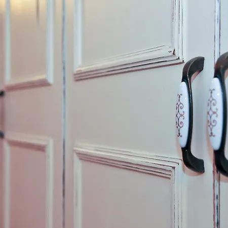 Pensjonat Mary Tirana