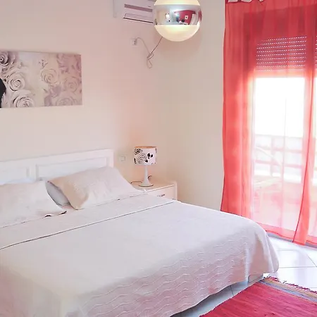 Guest house Mary Tirana